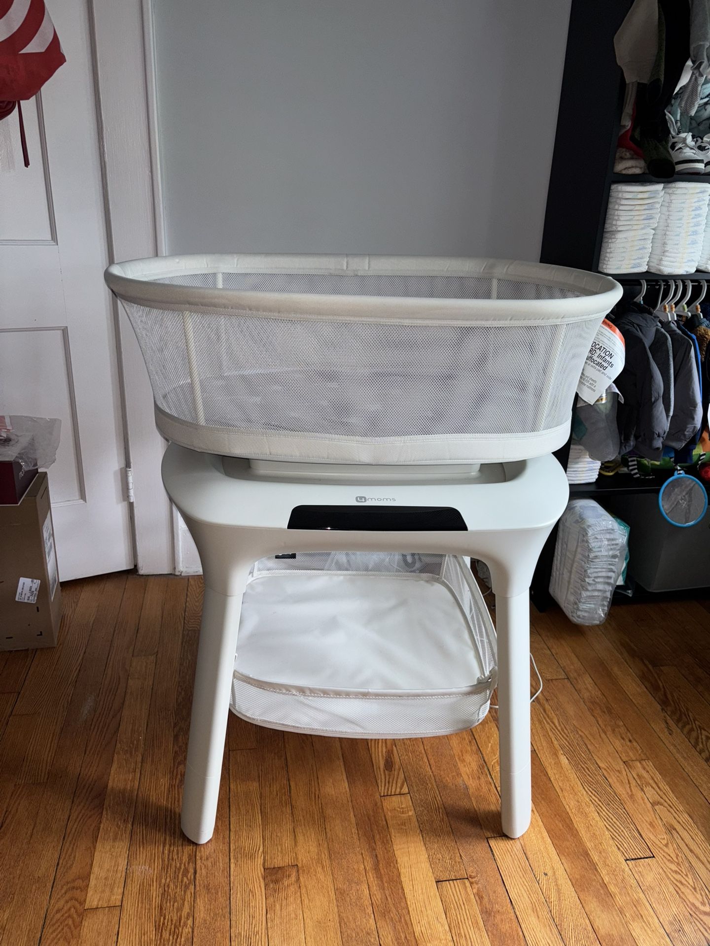 mamaRoo sleep bassinet