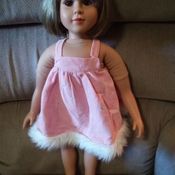 Vintage 2009 23 inch MY TWINN DOLL Bob hair style