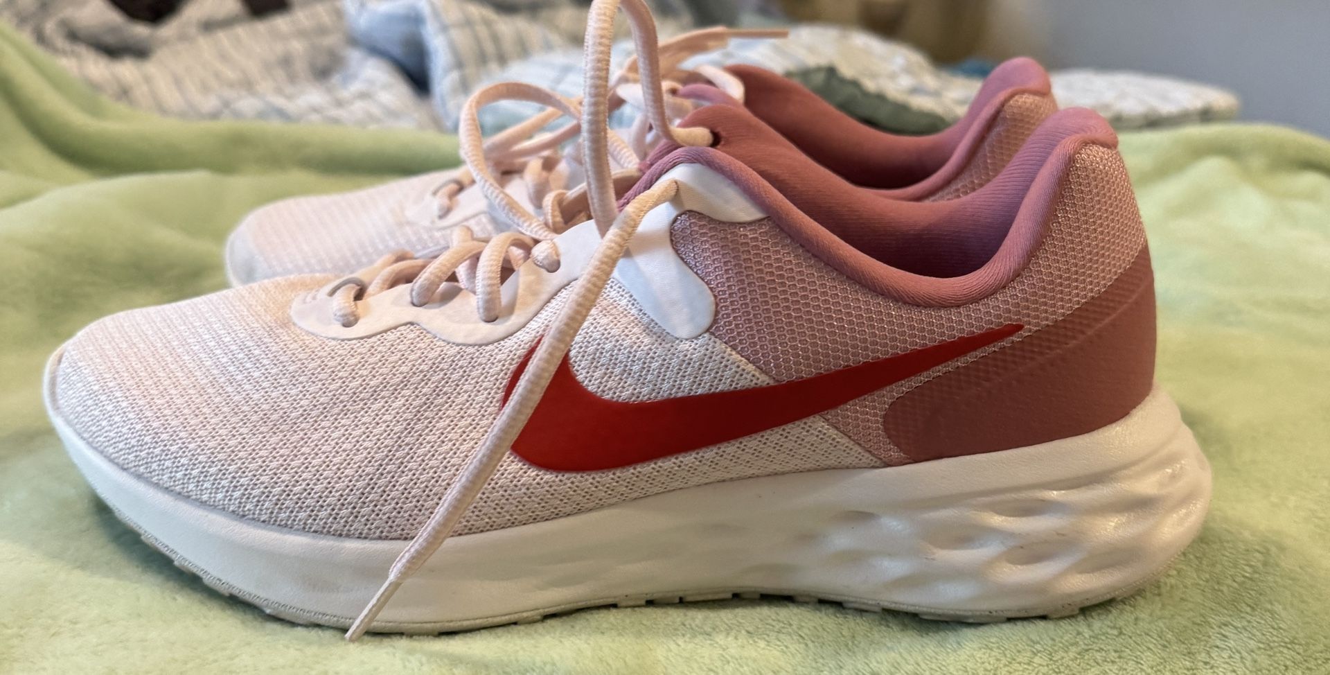 New Women's Nike Sneakers