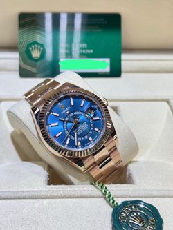 Rolex Skydweller rose gold blue dial oyster band. 2025