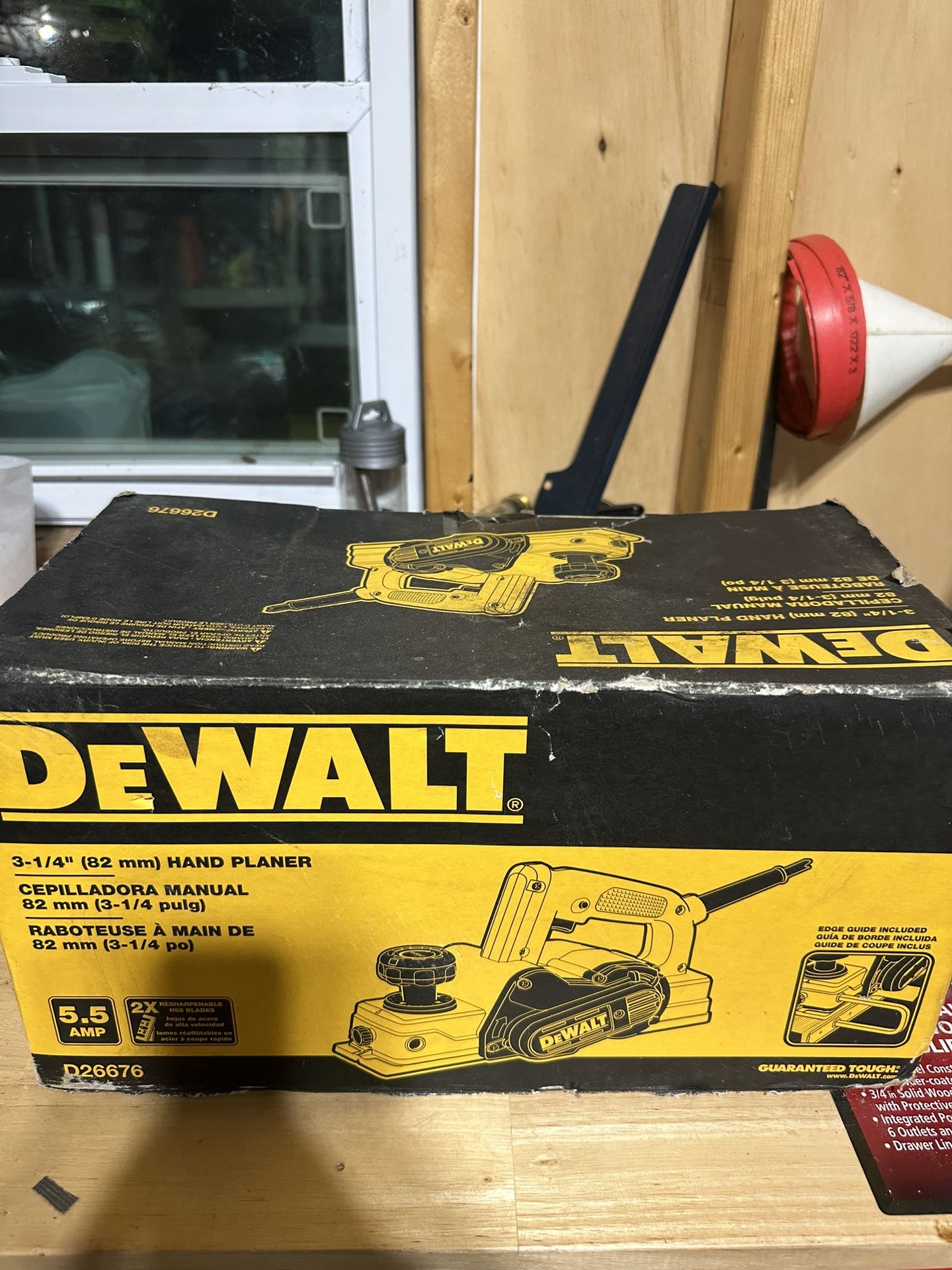 Like New Dewalt 3  1/4 Hand Planer 