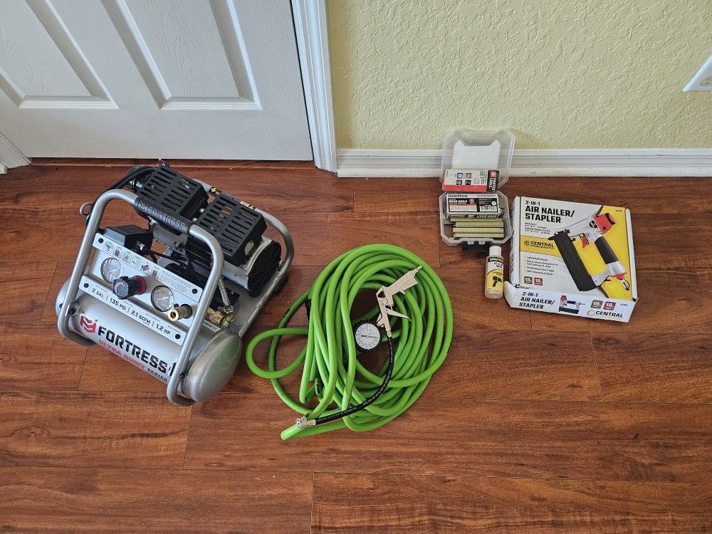 FORTRESS 2 Gallon, 135 PSI Ultra Quiet Oil-Free Hand-Carry Jobsite Air Compressor With Extras