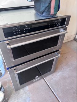 Microwave/oven stack (kitchen aid)