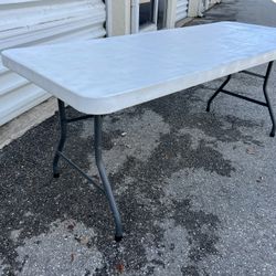 6’ Folding Leg Indoor Outdoor Event Banquet Table!  72x30x29in 