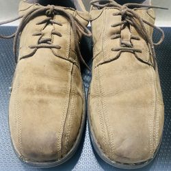 Men's Clarks Camel Color Leather Casual Oxfords Shoes - Size 12