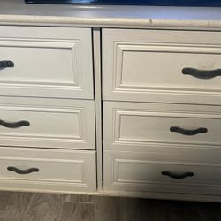 Dresser- As Is 