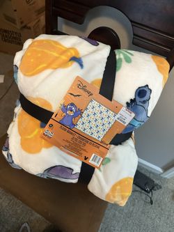 Disney Stitch Pumpkin Queen Size Blanket