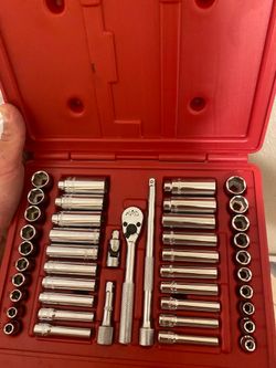 Mac tools wrench and socket set
