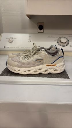 Gently used Skechers Go Run shoes – men’s size 11.5.