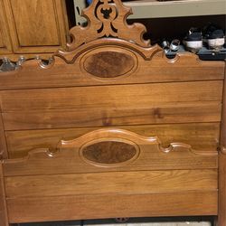 Antique 3/4 Bed 