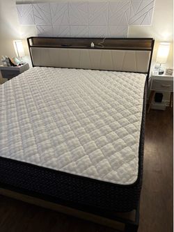 King Bed Frame +m mattress