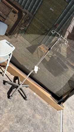 Medical IV Pole Stand on Wheels