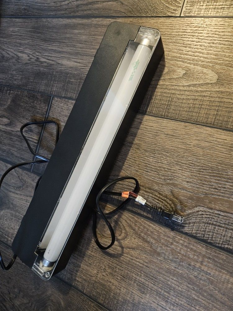 Terrarium / Aquarium Light