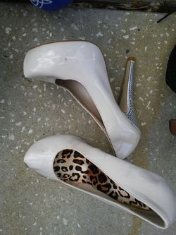 Cream "Studded" Heel Sz. 6