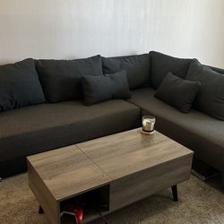 SECTIONAL COUCH