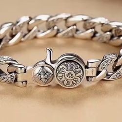 New Men’s Sterling Silver unique bracelet 8.66 inches length