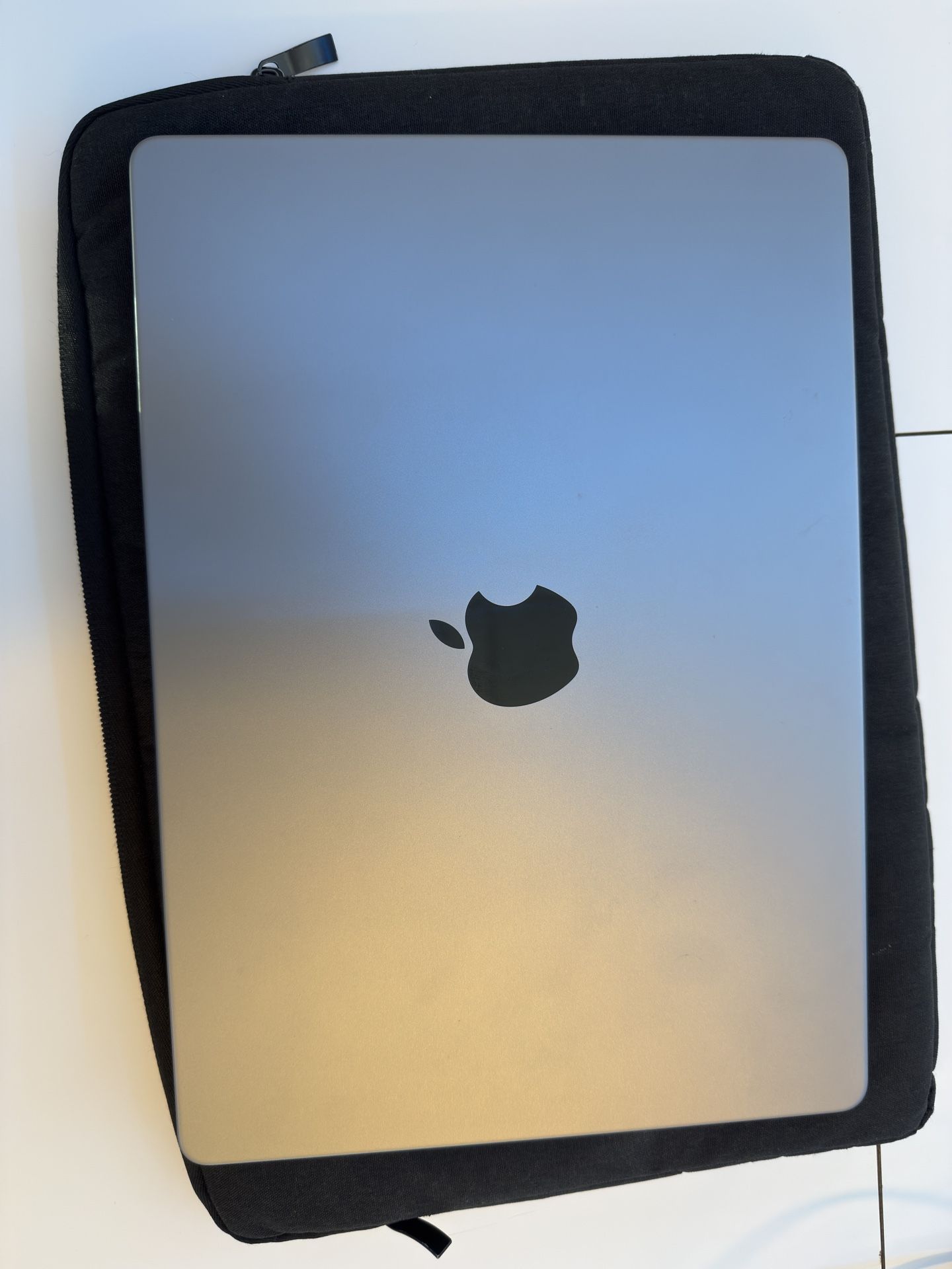 Apple MacBook M3 Pro