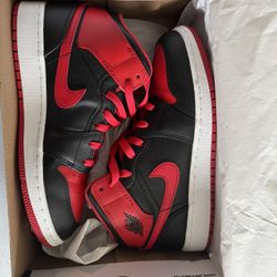 Nike Air Jordan 1
