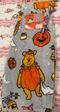 Disney Winnie The Pooh Halloween Blanket