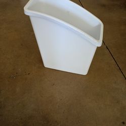 Compact Under Sink Trash Bin