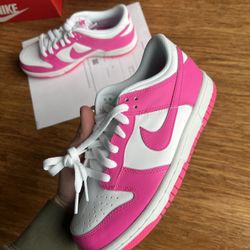Pink Dunk Lows “Laser Fuschia” 4.5 / 6W 