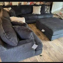 Lavernett 3 Piece Deep Seating Almost Black Cozy Couch Sectional🎈 New Brand 🤩 Color Options ✅ Delivery Available 🛻