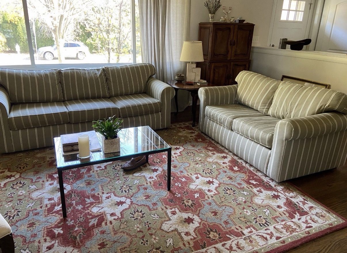 Living Room Sofa Couch & Loveseat Set - Cleaned - Comfy - Good Condition - Delivery Available 