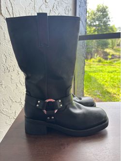 Black boots