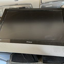 Polaroid 32” Tv With Wall Mount