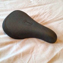 Pivotal BMX Seat 