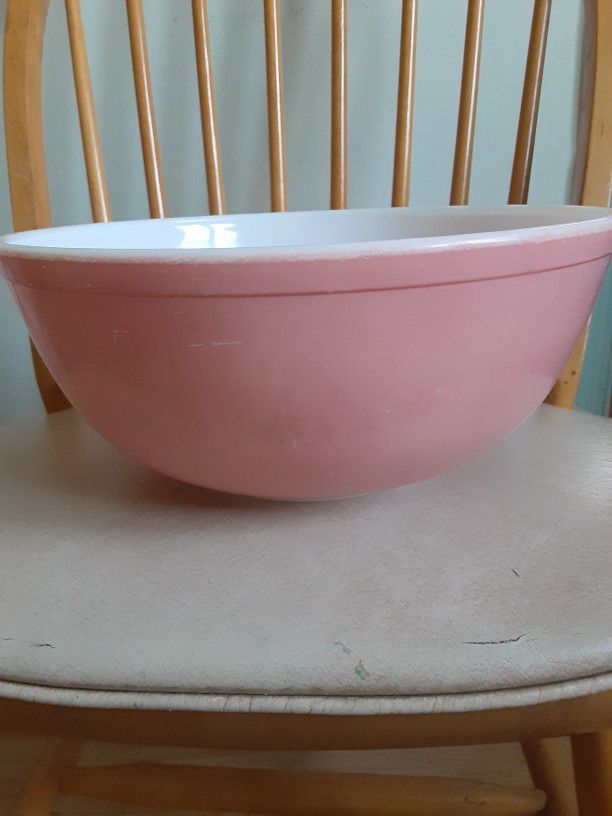 Vintage Pyrex Mixing Bowl 
