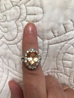 Pretty Gold stone Ring w/ CZs