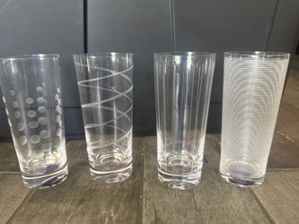 Mikasa 19.5 oz high ball glasses - set of 4 -brand new