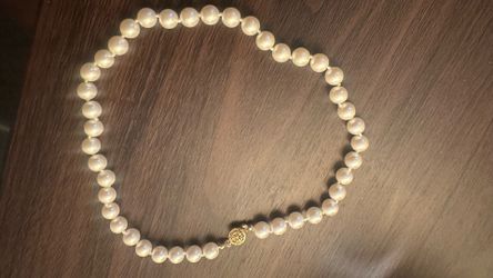 Beautiful Designed inspired, Pearls Necklace