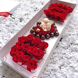 Mother’s Day Rose Box White Large