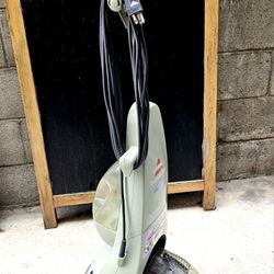 Carpet Cleaner Vacuum Bissel,  Like New