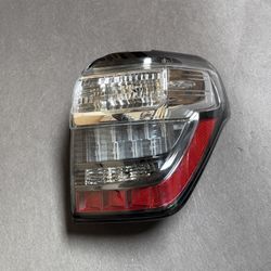 RH LED Rear Tail Light 2014-2020 Toyota 4Runner Brake Lamp Passenger Side
