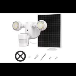 SANSI 3.5W 500 Lm White Motion Sensing Integrated LED Solor Panel Security Light