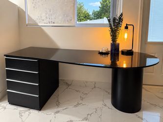 Modern Executive Curved Black Glass Desk with 4-Drawer Storage – Excellent Condition