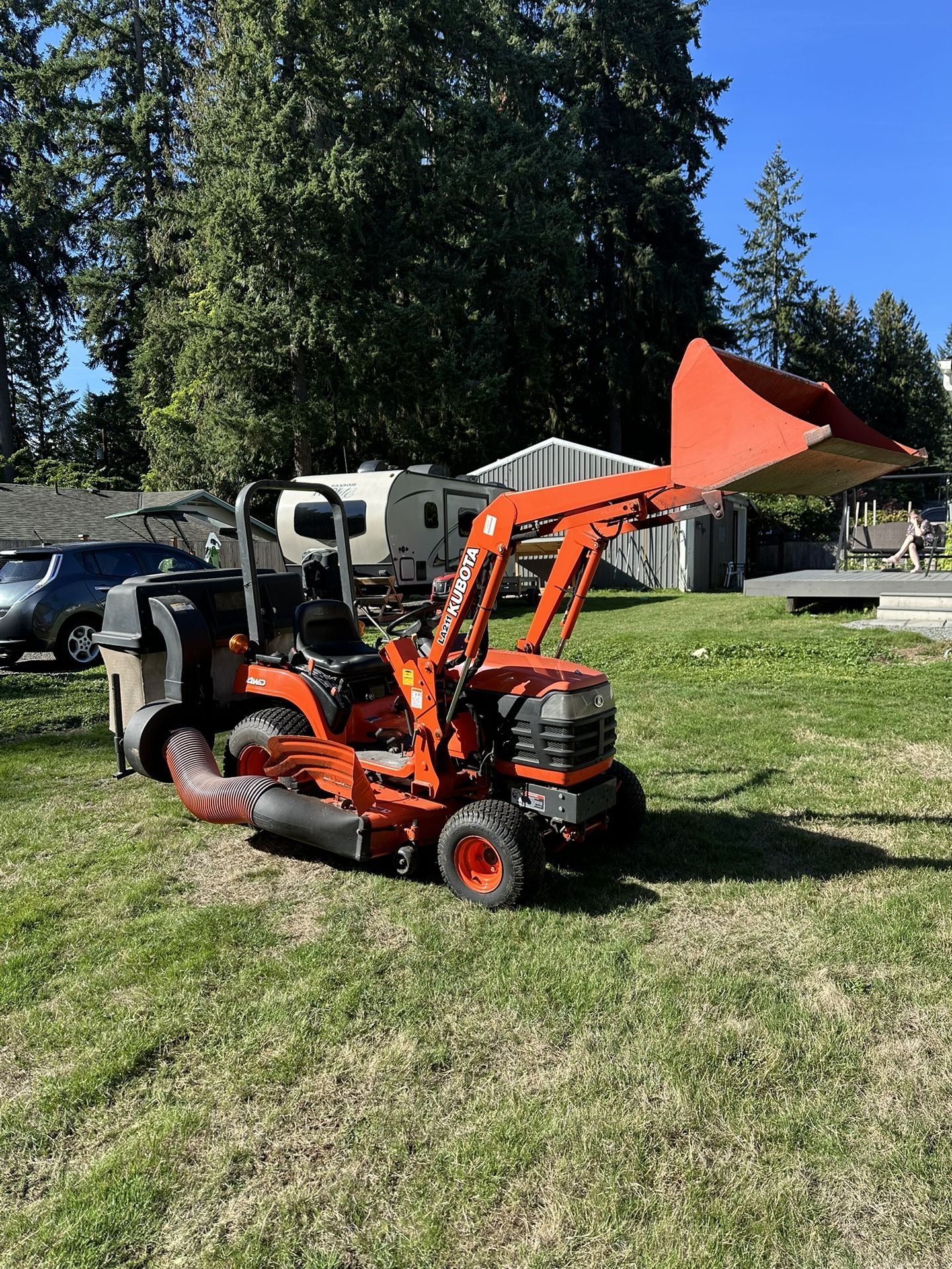 2001 kubota la2200 DIESEL 4x4 has a mover and a bucket POWER STEERING & differential lock