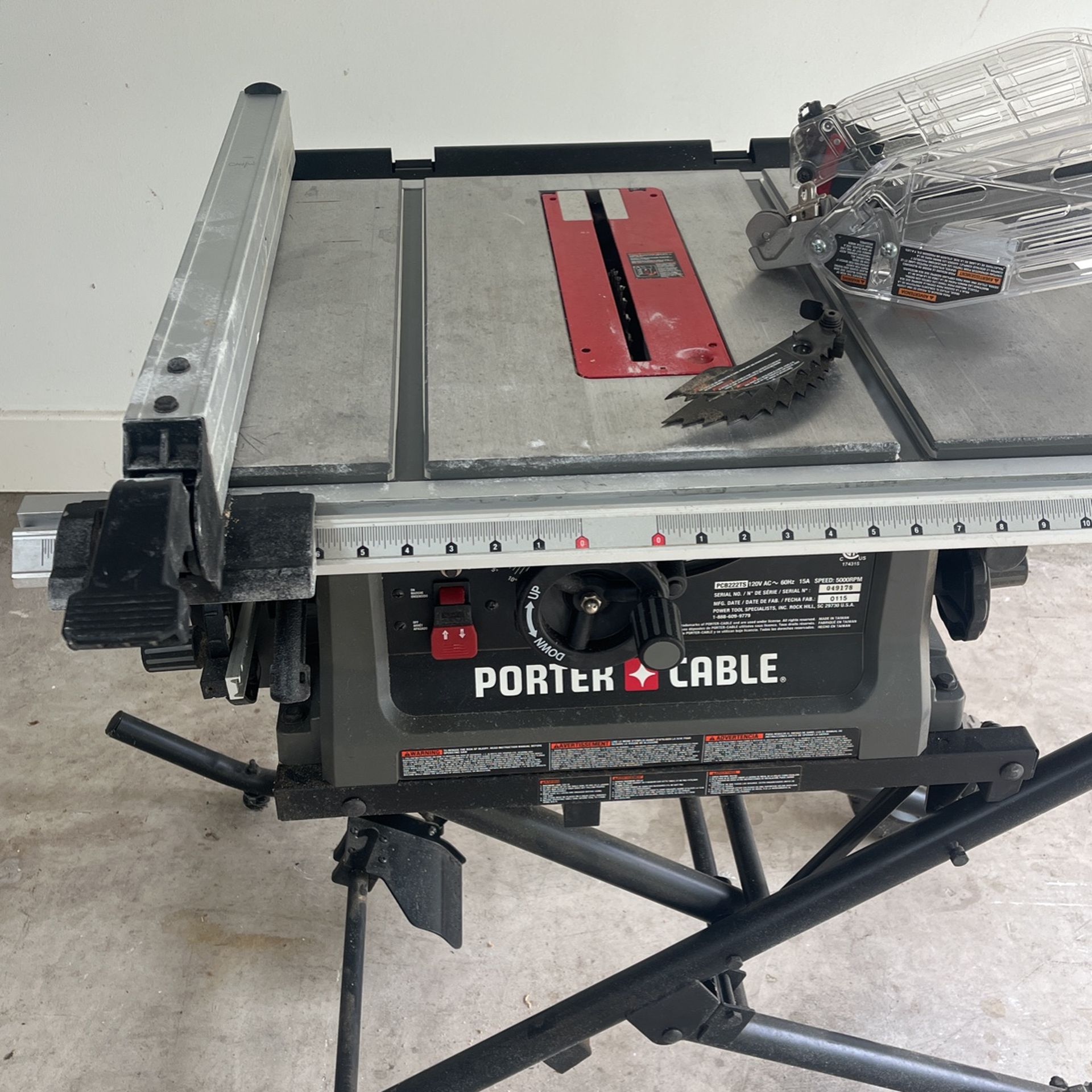 Table Saw with Fold And Roll Stand 