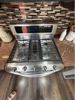 Gas range