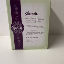 Scentsy silver vine plug in warmer- Brand New
