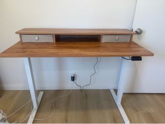 Slightly used - standing desk