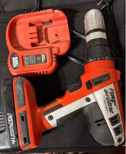 Drill dewalt and black& decker