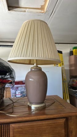 Table lamp