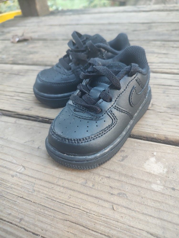 Nike Boys Air Force 1 LE DH2926-001 Black Running Shoes Sneakers Size 5C