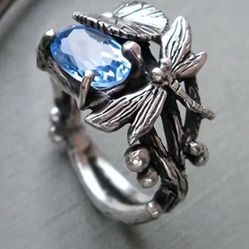 🧚🏻‍♂️🫠DRAGONFLY RING 💍 SIZE 8 Ladies 