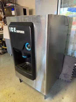 Hoshizuki ice dispenser bin only $550