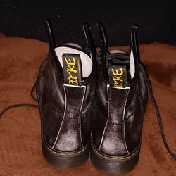 MARKE NIIH BOUNCING SOLES BLACK LEATHER BOOTS